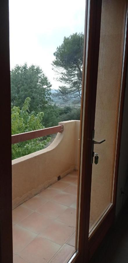 Les Cigales Bed & Breakfast Villelaure Exterior photo